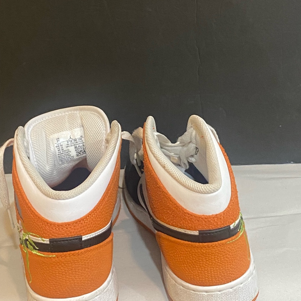 Nike Air Jordan 1 Mid (GS) 'Floral' White Black Orange Kids' Sz- 7 - Picture 6 of 7